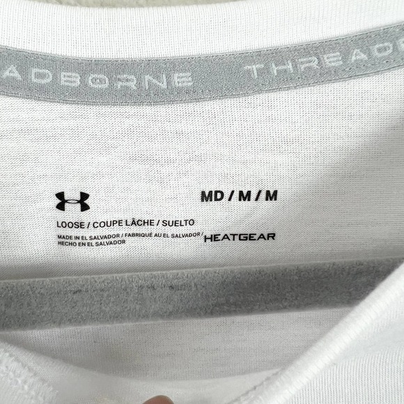 Under Armour T-shirt Womens M White Short Sleeve Logo Loose Heatgear Athleisure - Picture 4 of 4